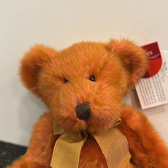 Russ Berrie Teddy Bear Tinker 4677 Collectable with tags. Size 9” - Picture 2 of 11